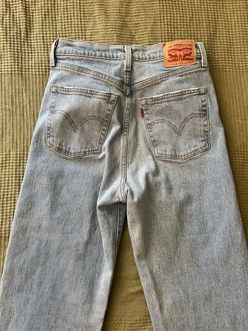 Levi's Ribcage Straight Jeans